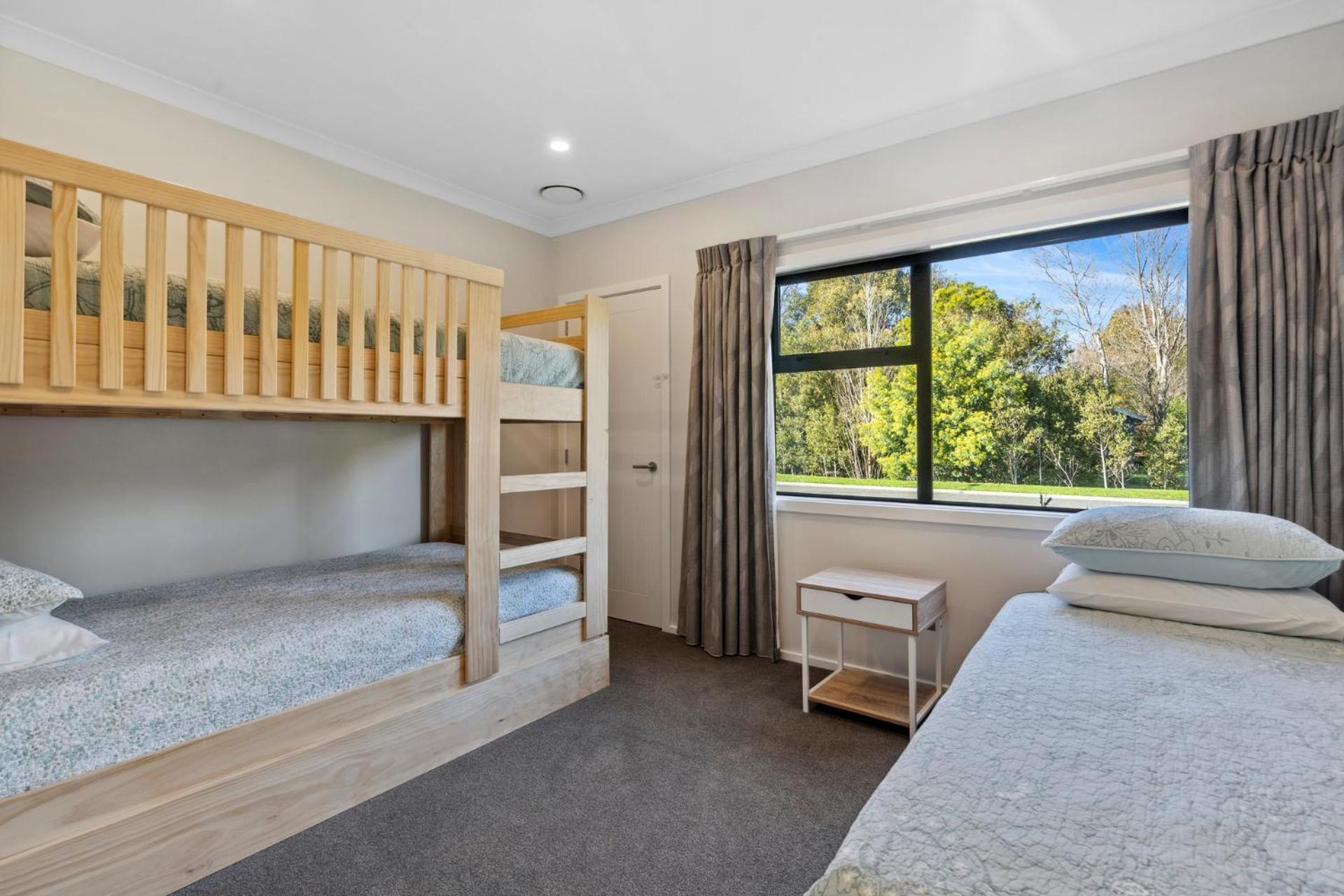 Regent Sanctuary - Martinborough Holiday Home Exterior photo